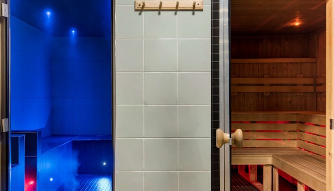 Radisson Blu Hotel, Manchester Airport - Steam room and sauna
