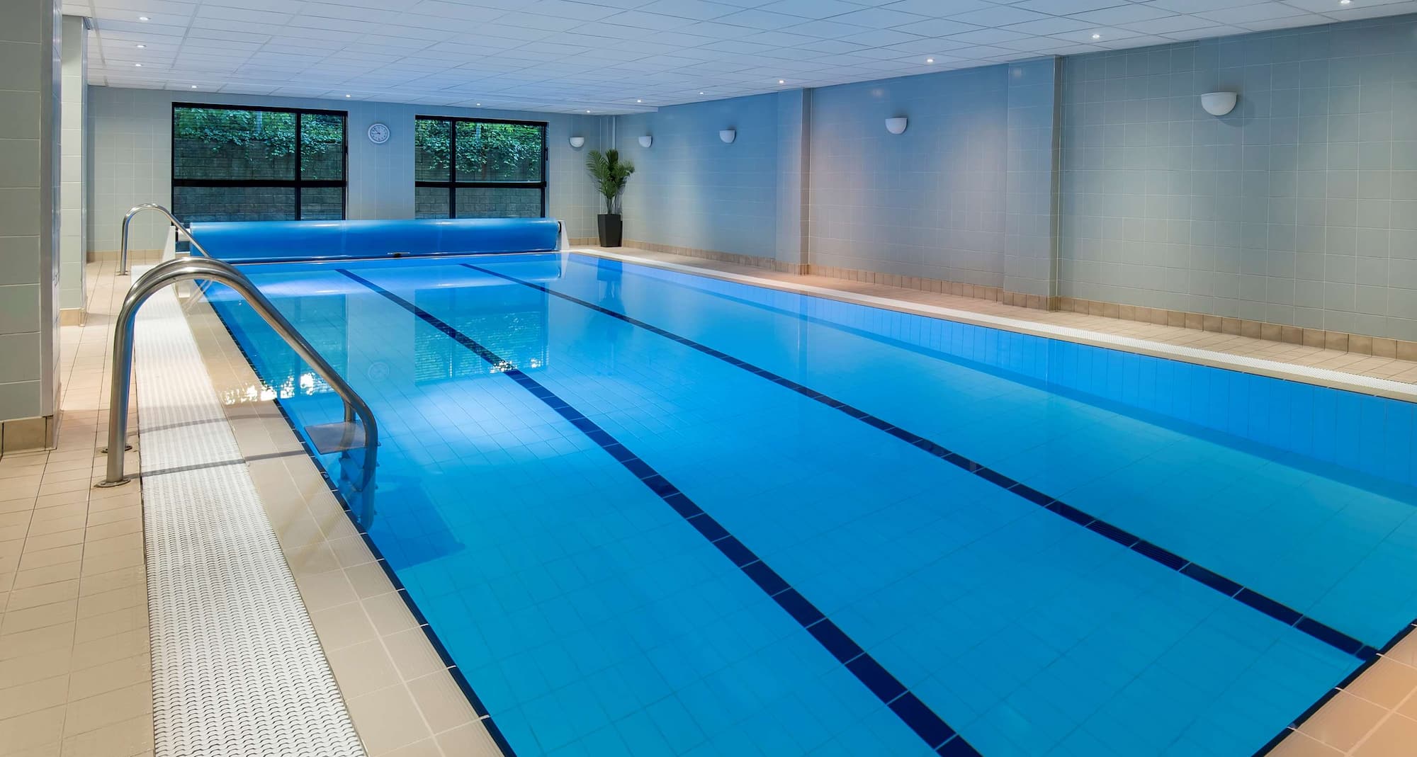 Radisson Blu Hotel, Manchester Airport - Swimming pool