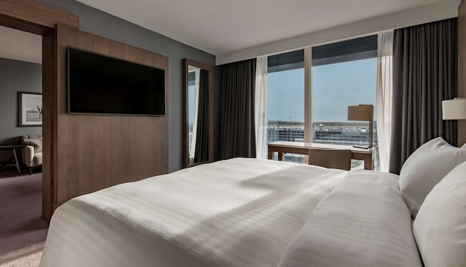 Radisson Blu Hotel, Manchester Airport - Suite