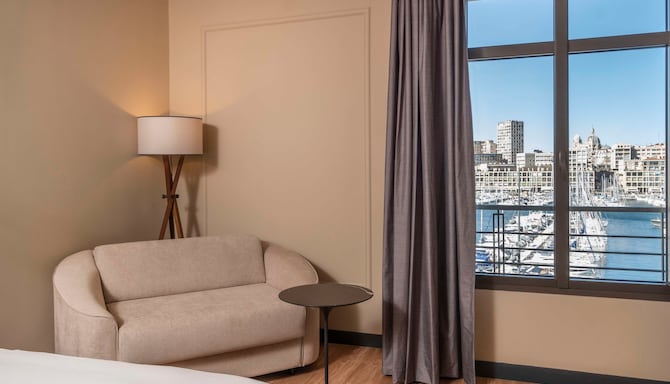 Radisson Blu Hotel, Marseille Vieux Port