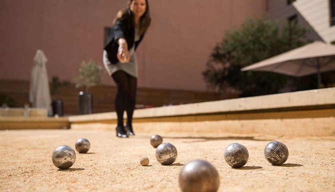 Radisson Blu Hotel, Marseille Vieux Port - Petanque