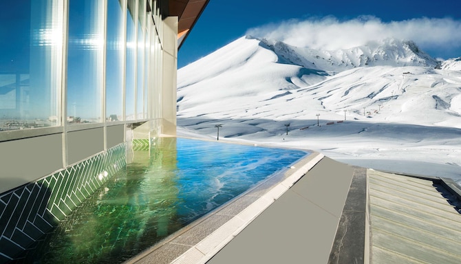 Radisson Blu Hotel, Mount Erciyes - Outdoor pool