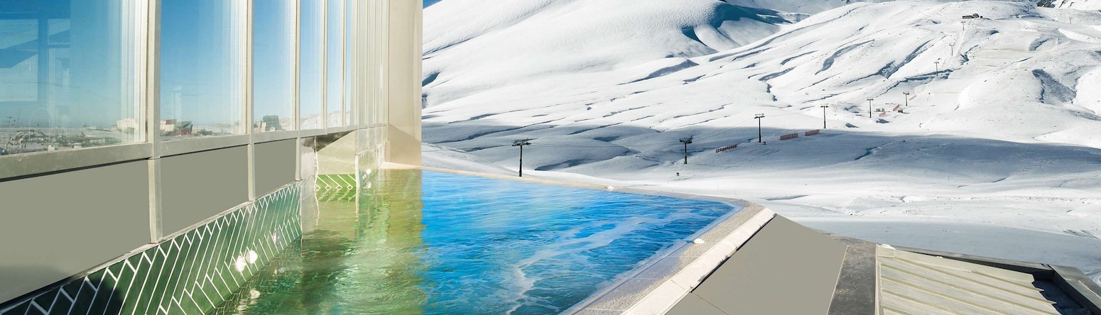 Radisson Blu Hotel, Mount Erciyes - Outdoor pool