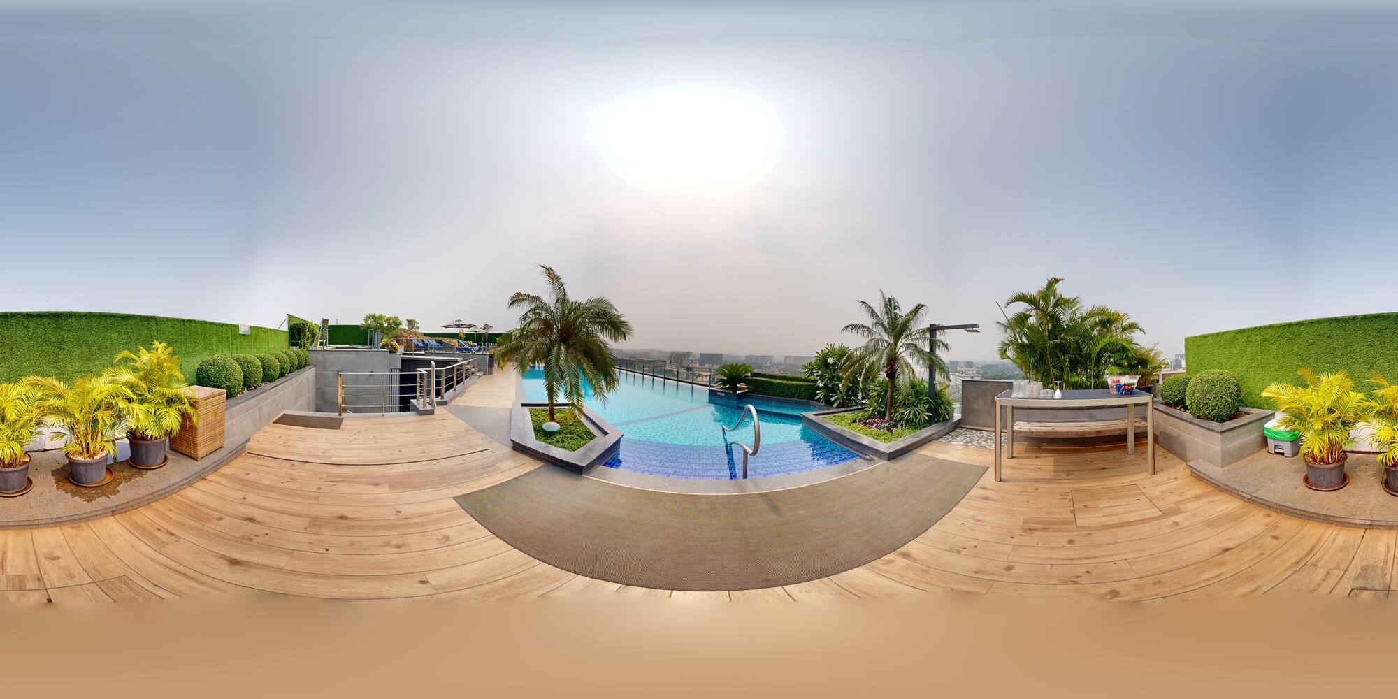Radisson Blu Hotel, Mumbai International Airport - Pool