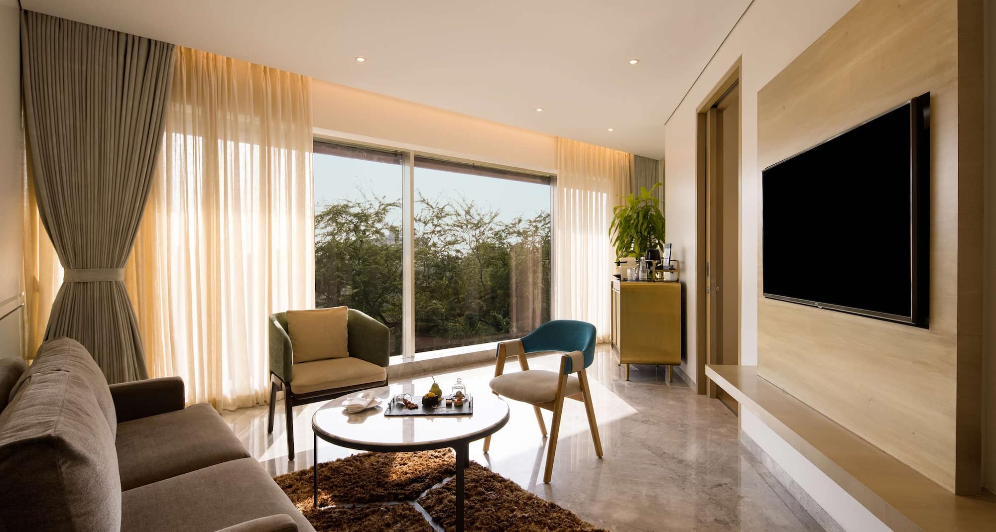 Radisson Blu Hotel, Mumbai International Airport - Suite