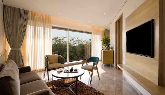 Radisson Blu Hotel, Mumbai International Airport - Suite