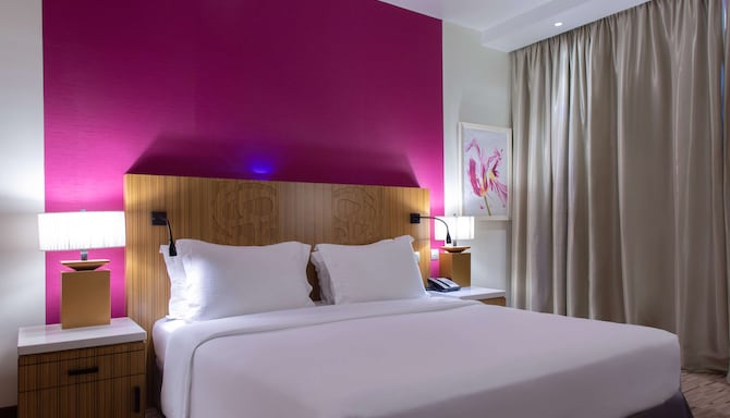 Radisson Blu Hotel, Muscat - Junior/Executive/Suite Room