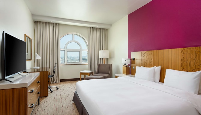 Radisson Blu Hotel, Muscat - Executive Room