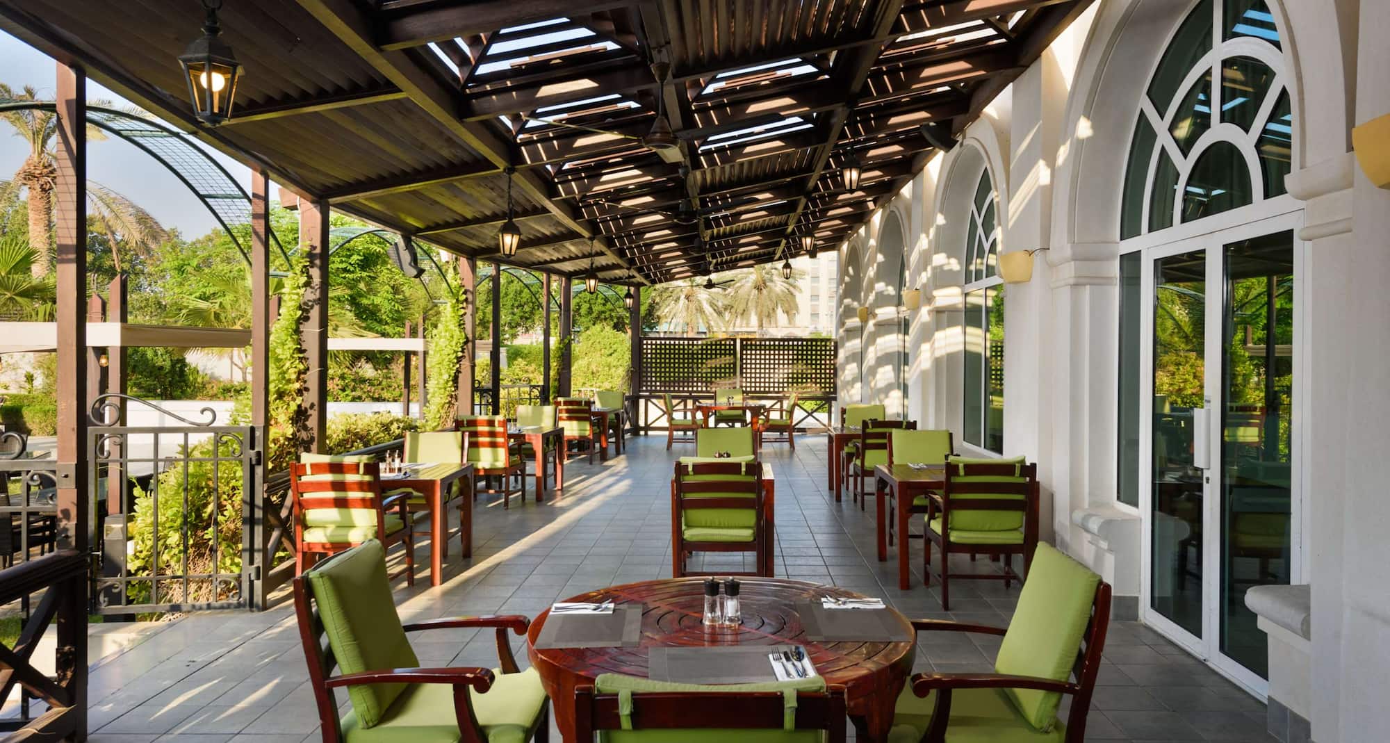 Radisson Blu Hotel, Muscat - Olivos Terrace