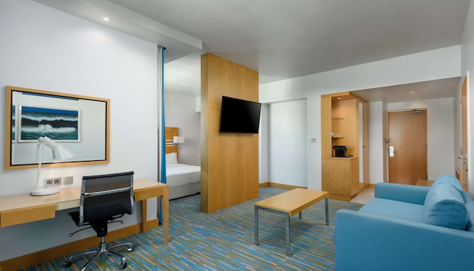 Radisson Blu Hotel, Muscat - Junior Suite Room -4