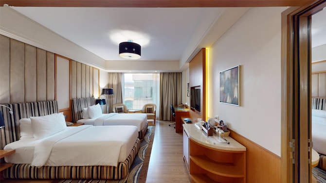 Radisson Blu Hotel, Nagpur - Interconnected room twin bed