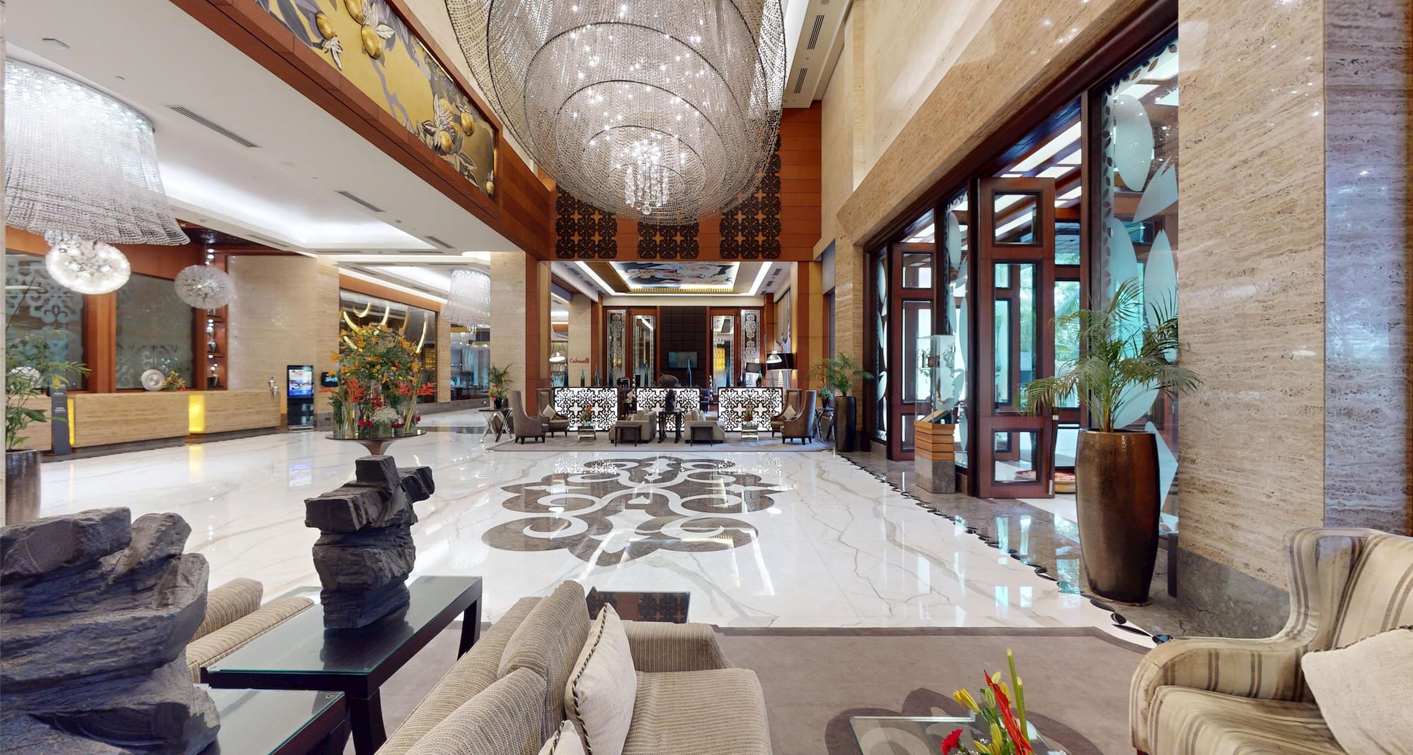 Radisson Blu Hotel, Nagpur - Lobby