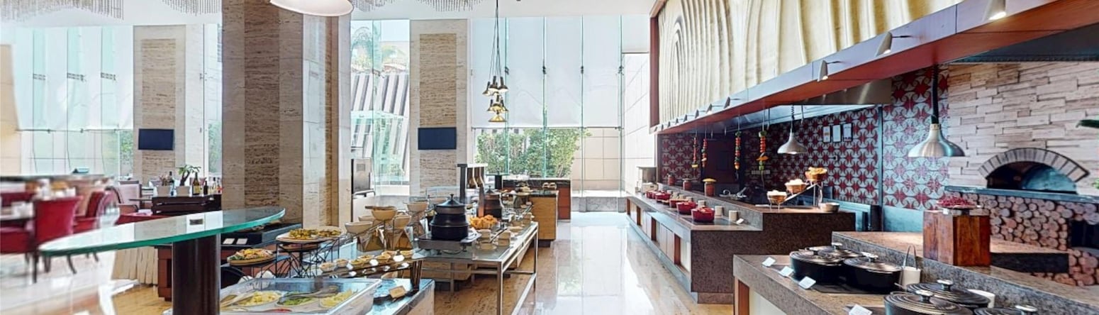 Radisson Blu Hotel, Nagpur - The Creative Kitchen