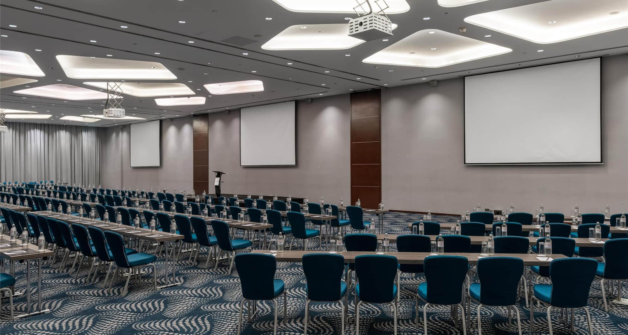 Radisson Blu Hotel, Nairobi Upper Hill - Kilimanjaro classroom