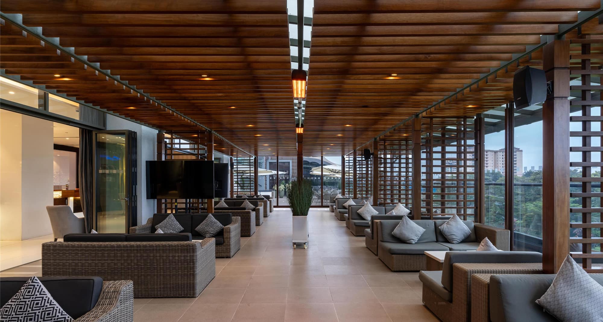 Radisson Blu Hotel, Nairobi Upper Hill - Humidor Bar