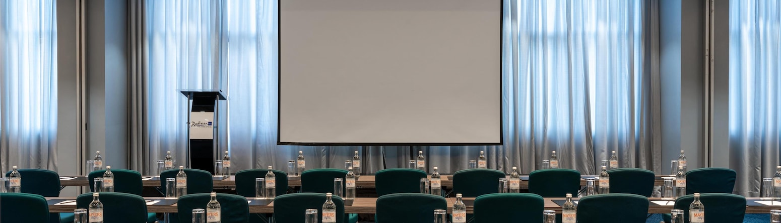 Radisson Blu Hotel, Nairobi Upper Hill - Mt Kenya Classroom