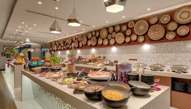 Radisson Blu Hotel, Nairobi, Upper Hill – Restaurant Larder