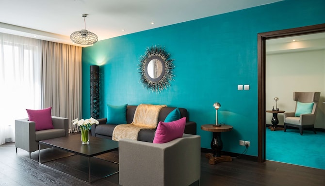 فندق راديسون بلو نيروبي، أبرهل - جناح مع إمكانية دخول الردهة