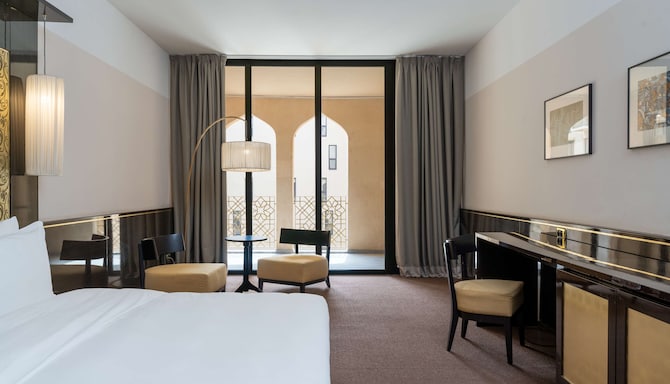 Radisson Blu Hotel, N'Djamena - Premium Room with terrace & patio view