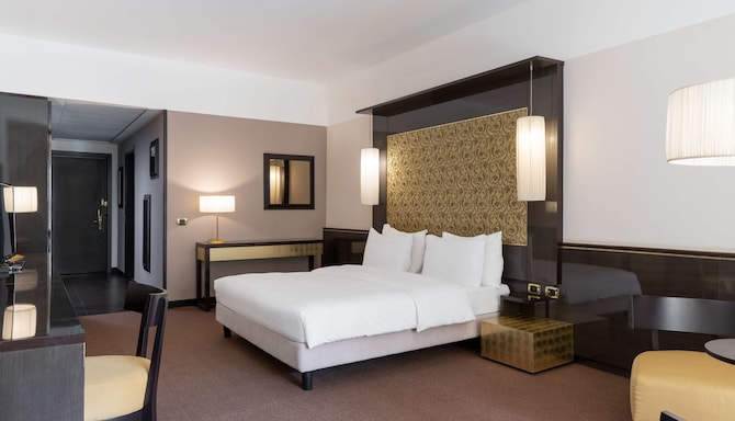Radisson Blu Hotel, N'Djamena - Premium Room with terrace