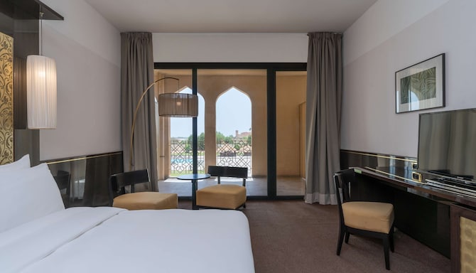 Radisson Blu Hotel, N'Djamena - Superior Room with terrace & pool view