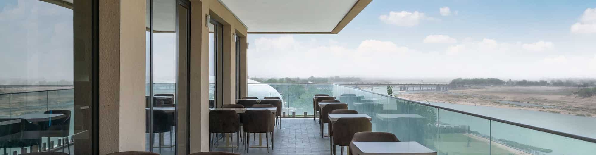 Radisson Blu Hotel, N Djamena - Panorama restaurant with river view