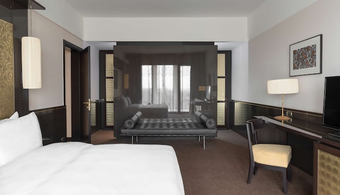 Radisson Blu Hotel, N'Djamena - Grand Suite with terrace