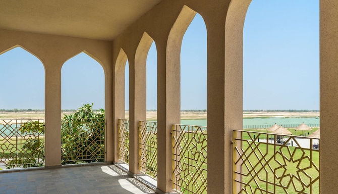 Radisson Blu Hotel, N'Djamena - Grand Suite with terrace