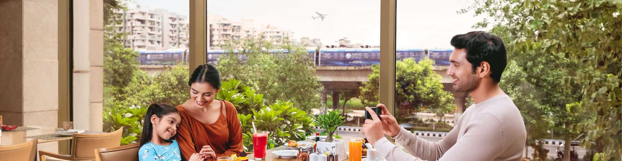 Radisson Blu Hotel, New Delhi Dwarka - Spring Restaurant