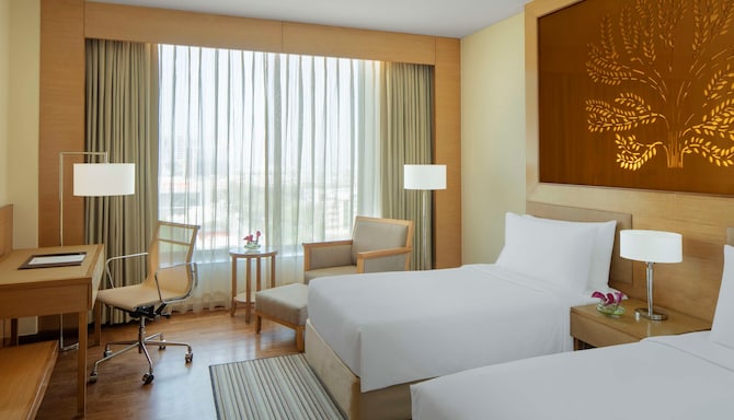 Radisson Blu Hotel, New Delhi Dwarka - Superior Twin Bed