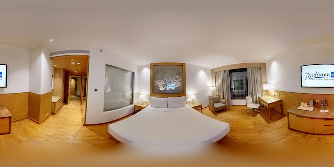 Radisson Blu Hotel, New Delhi Dwarka - Business Class Room