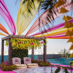 Radisson Blu Hotel, New Delhi Dwarka - Inside pool stage set up