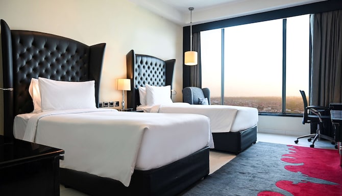 Radisson Blu Hotel, New Delhi Paschim Vihar - Superior Room