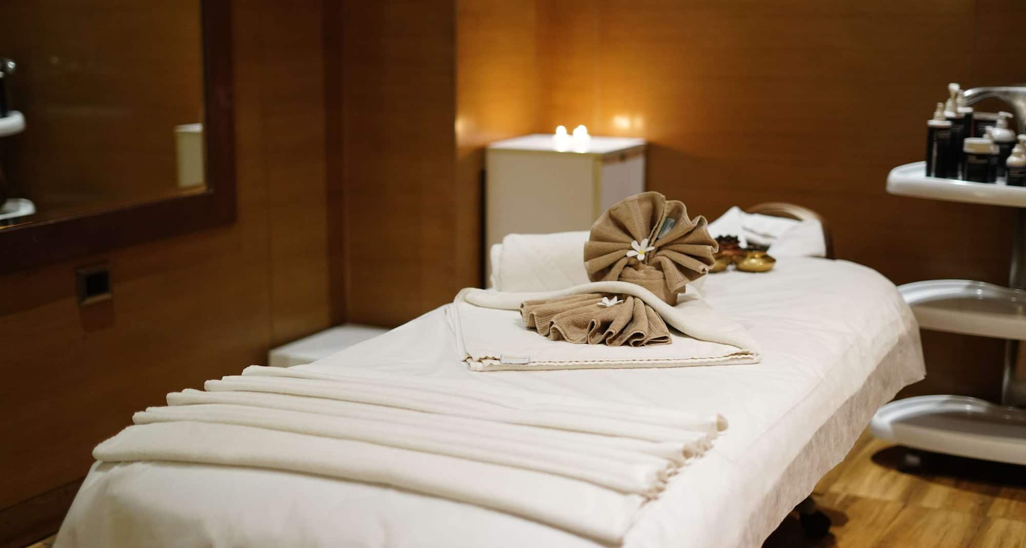 Radisson Blu Hotel, New Delhi Paschim Vihar - Spa