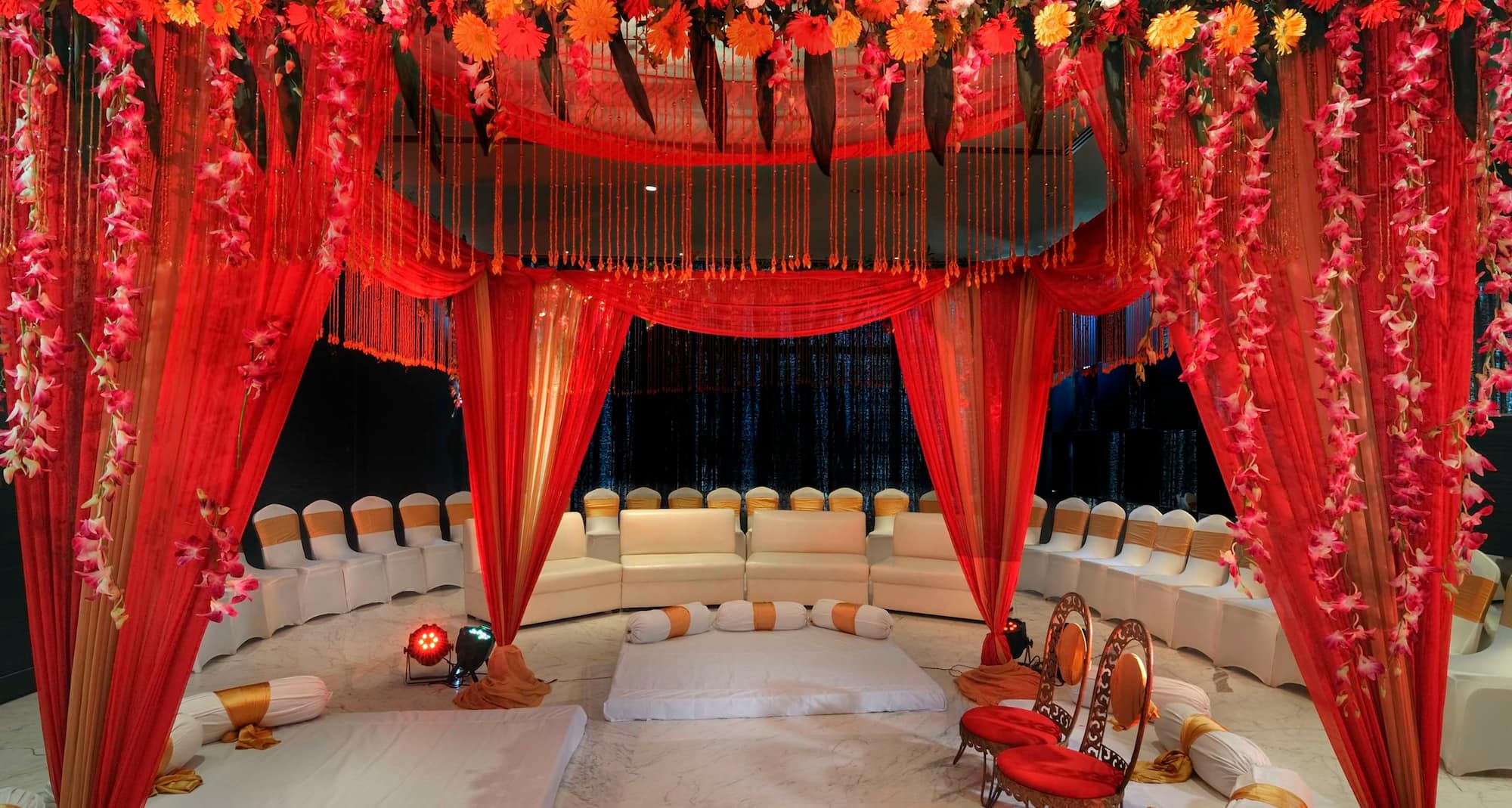 Radisson Blu Hotel, New Delhi Paschim Vihar - Vedi Area