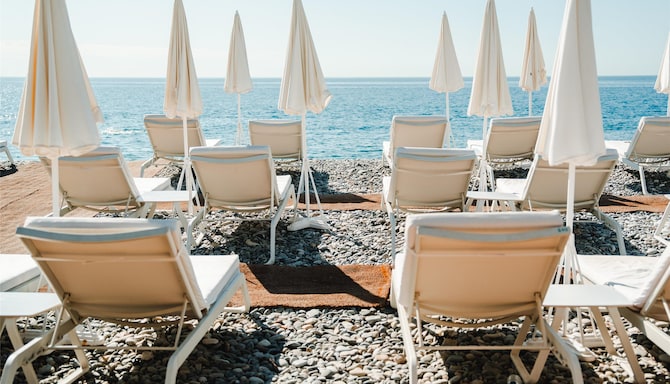 Radisson Blu Hotel, Nice - Régence Plage beach club