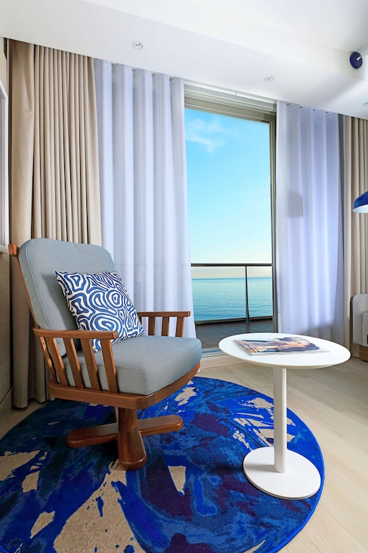 Radisson Blu Hotel, Nice - Premium Room - Sea View