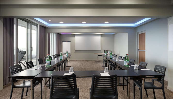 Radisson Blu Hotel, Nice - Meeting Room Azur