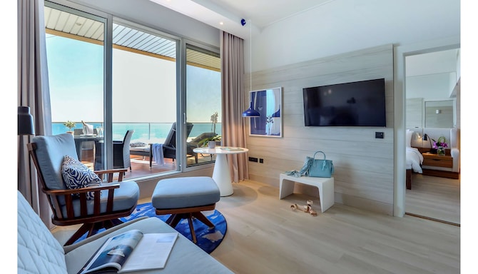 Radisson Blu Hotel, Nice - Sea view Suite