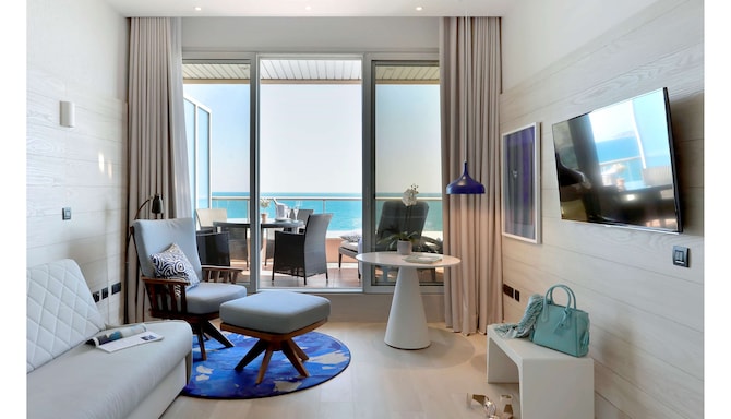 Radisson Blu Hotel, Nice - Suite - Sea View