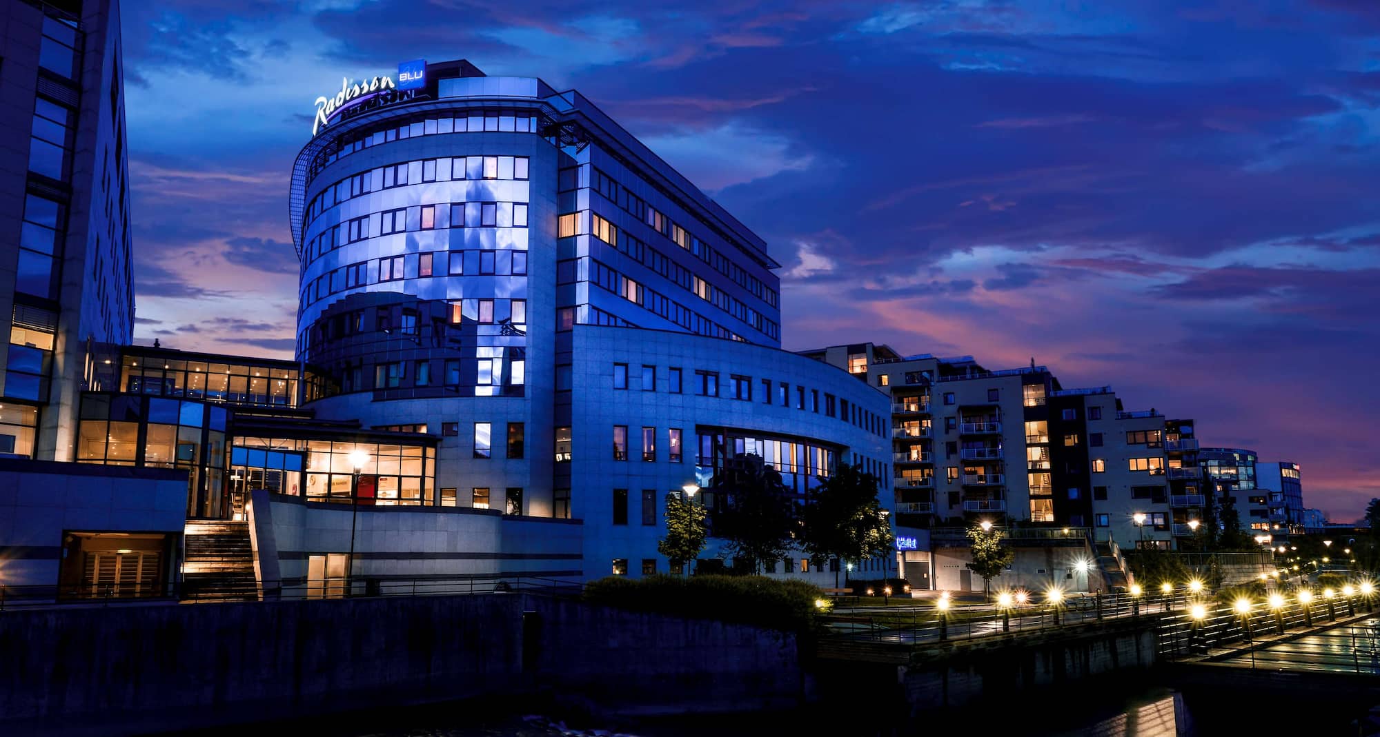 Radisson Blu Hotel Nydalen, Oslo - Exterior night