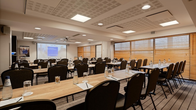 Gamma meeting room