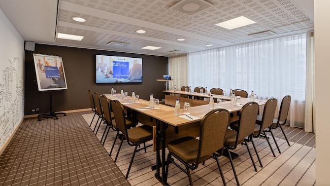 Lambda meeting room