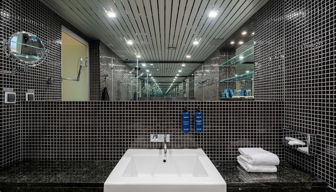 Radisson Blu Hotel Olumpia, Tallinn - Люкс ванна