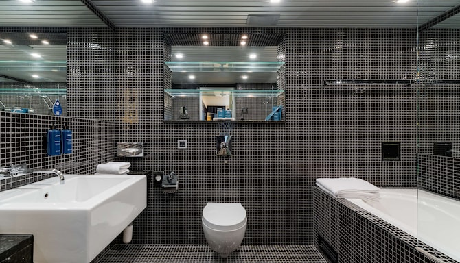 Radisson Blu Hotel Olumpia, Tallinn - Люкс ванна