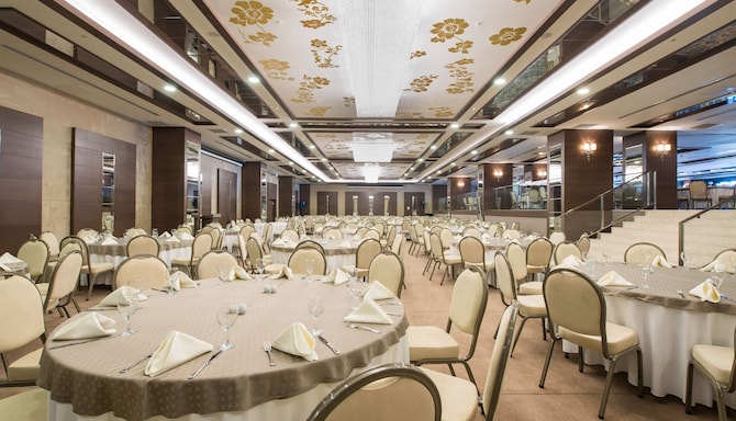 Ballroom 1