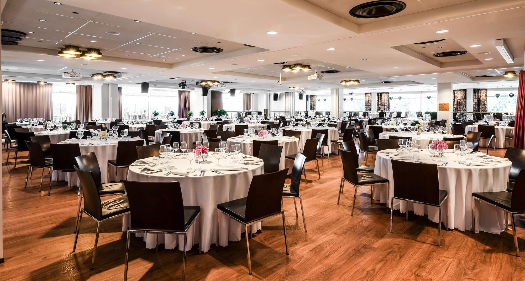 Radisson Blu Hotel, Oulu - Event Restaurant Toivo