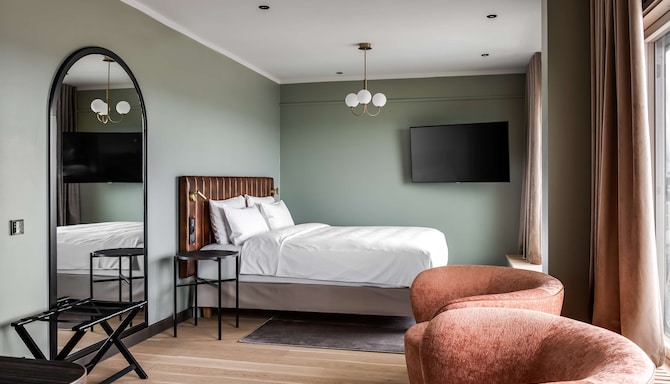Radisson Blu Hotel, Oulu - Executive and suite bedroom