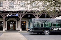 Radisson Blu Hotel Paris, Marne-la-Vallee - Shuttle service