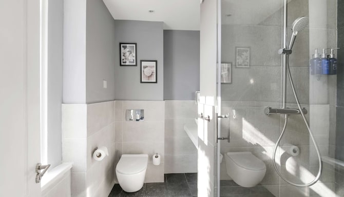 Radisson Blu Hotel, Perth - Guest room bathroom